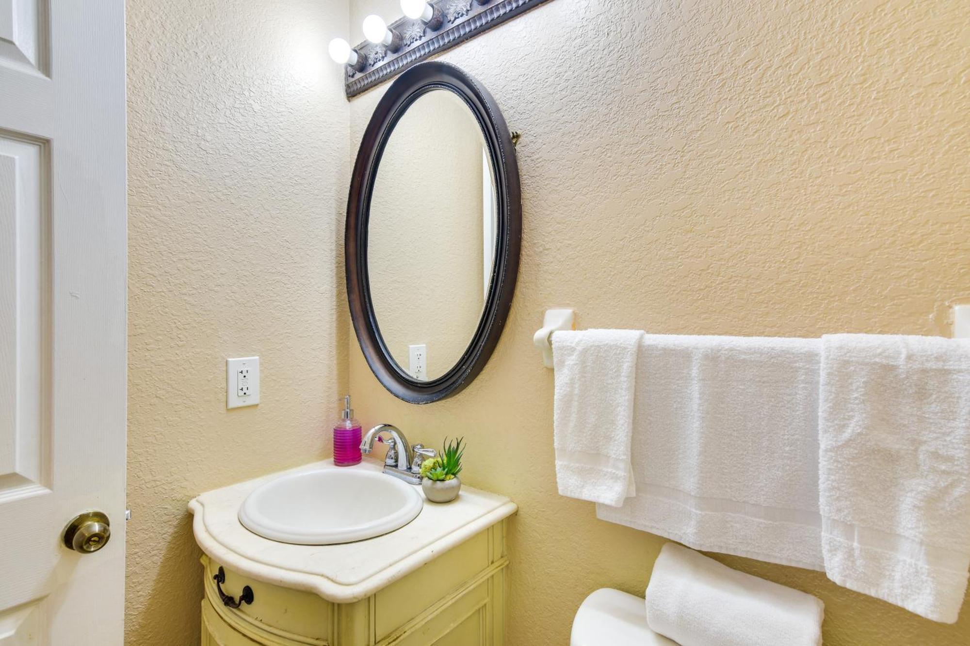 Opa-Locka Townhome, 15 Mi To Miami Beach! Exterior photo
